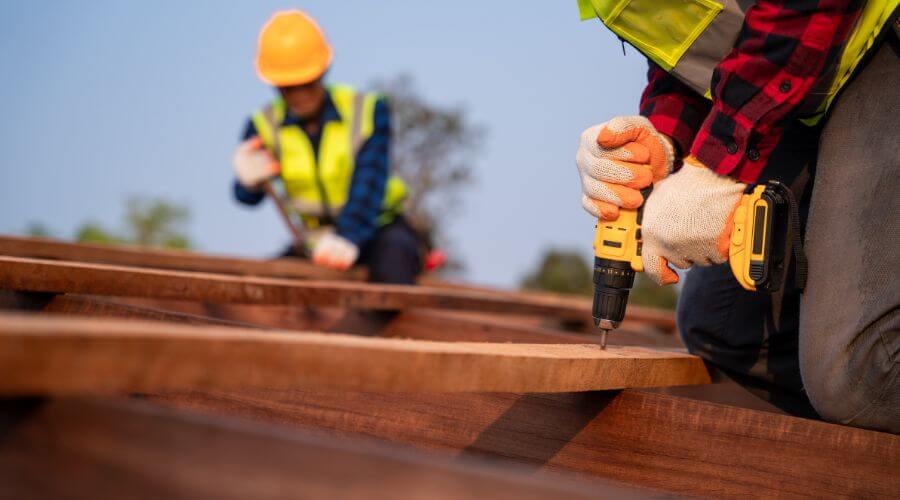 Professional gutter cleaning in Von Ormy, TX